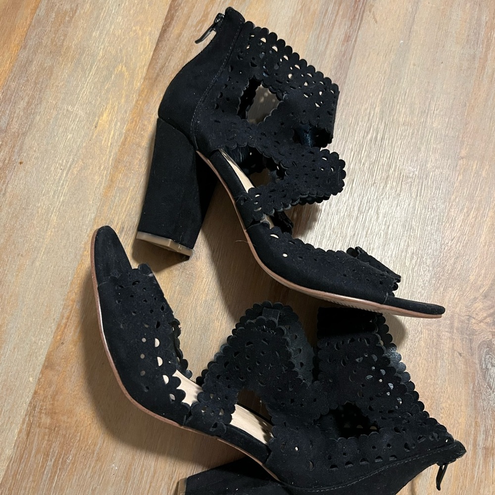 Cute straps lace black heels